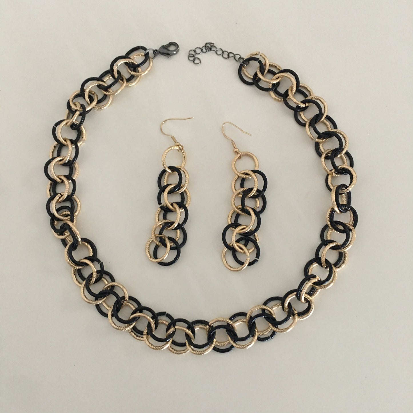 PARURE BICOLOR ORO E NERA