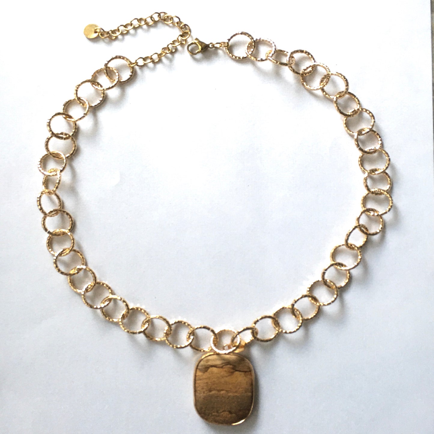 COLLANA CON PIETRA MARRONE