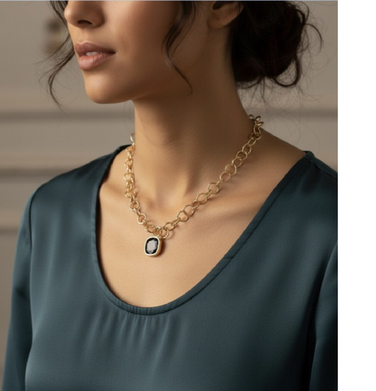 COLLANA CON PIETRA NERA